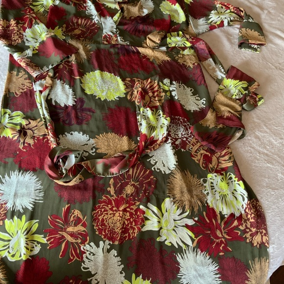 Zara Floral Print Midi Dress/Green,Red, Beige Floral/Women’s Size Large - Picture 5 of 10